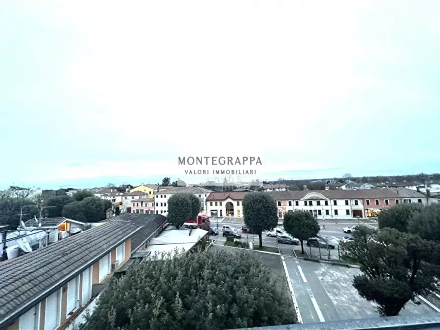 Immagine 33 di Appartamento in vendita  in Piazzale Roma a Istrana
