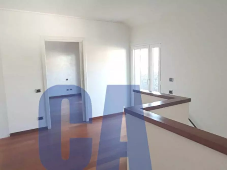 Immagine 4 di Ufficio in vendita  in VIA DONIZETTI GAETANO a Monza