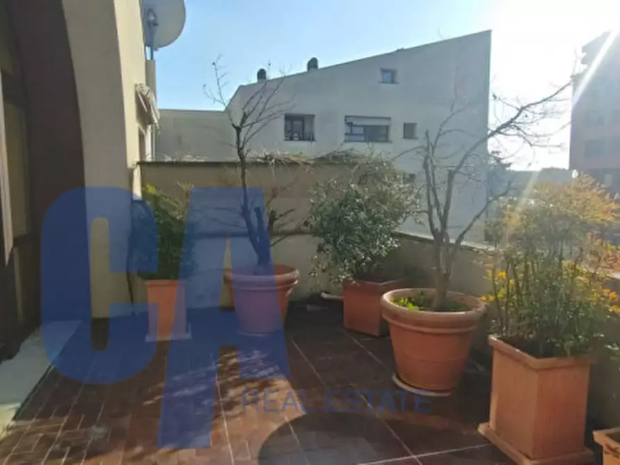 Immagine 9 di Ufficio in vendita  in VIA DONIZETTI GAETANO a Monza