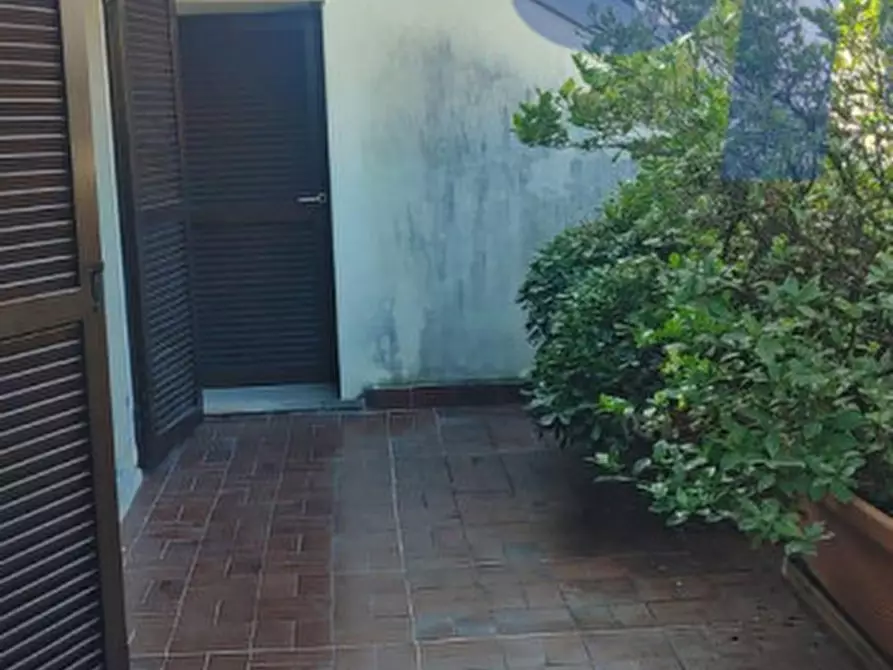 Immagine 10 di Ufficio in vendita  in VIA DONIZETTI GAETANO a Monza