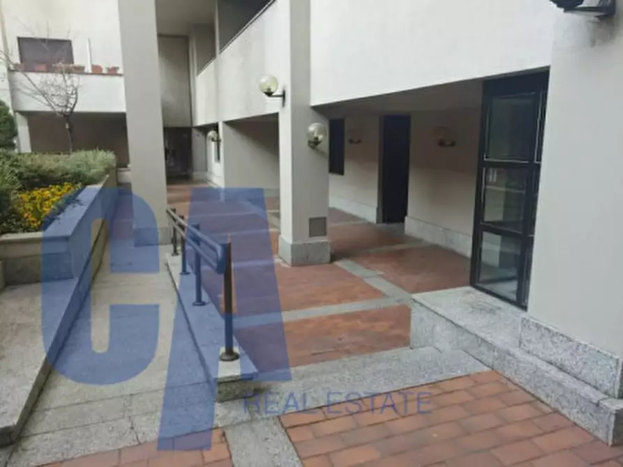 Immagine 19 di Ufficio in vendita  in VIA DONIZETTI GAETANO a Monza