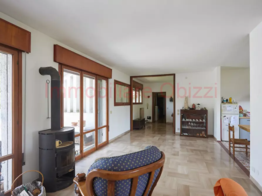 Immagine 11 di Villa in vendita  in Via Firenze a Selvazzano Dentro