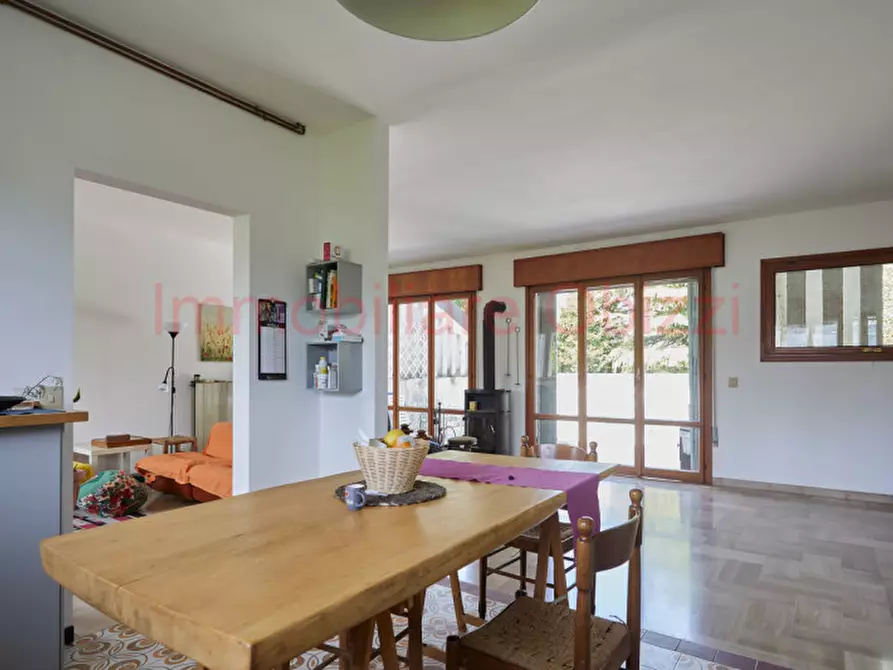 Immagine 13 di Villa in vendita  in Via Firenze a Selvazzano Dentro