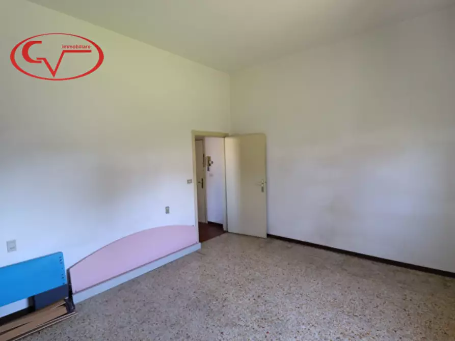 Immagine 3 di Appartamento in vendita  in Viale Armando Diaz a Montevarchi