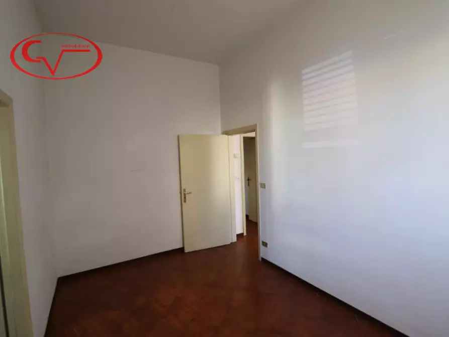 Immagine 8 di Appartamento in vendita  in Viale Armando Diaz a Montevarchi