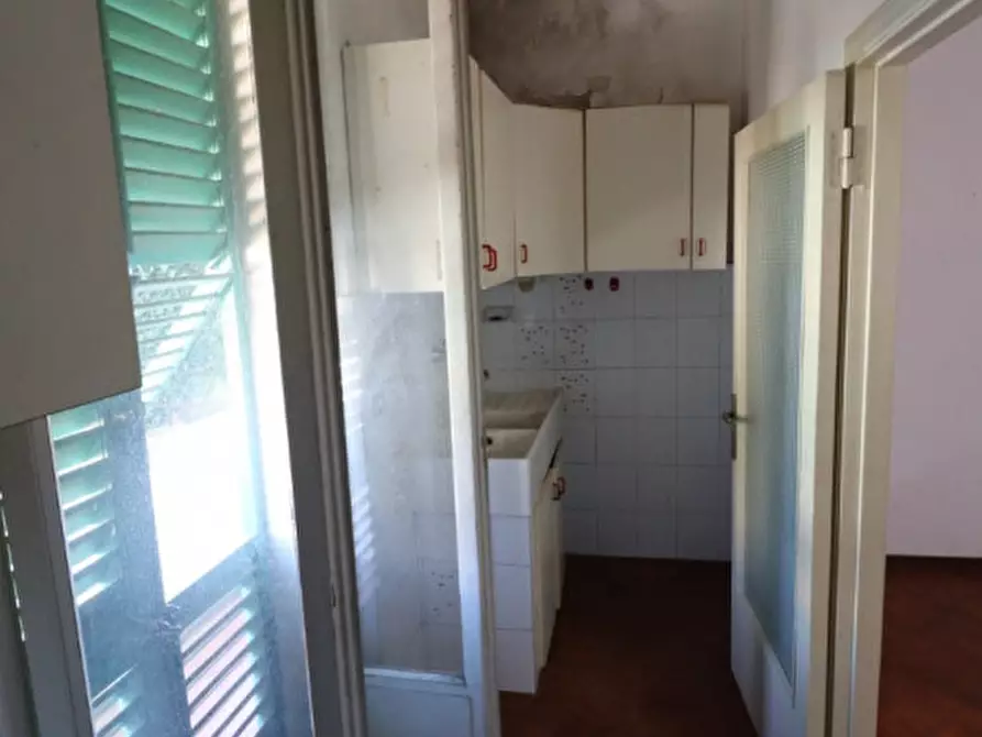 Immagine 9 di Appartamento in vendita  in Viale Armando Diaz a Montevarchi