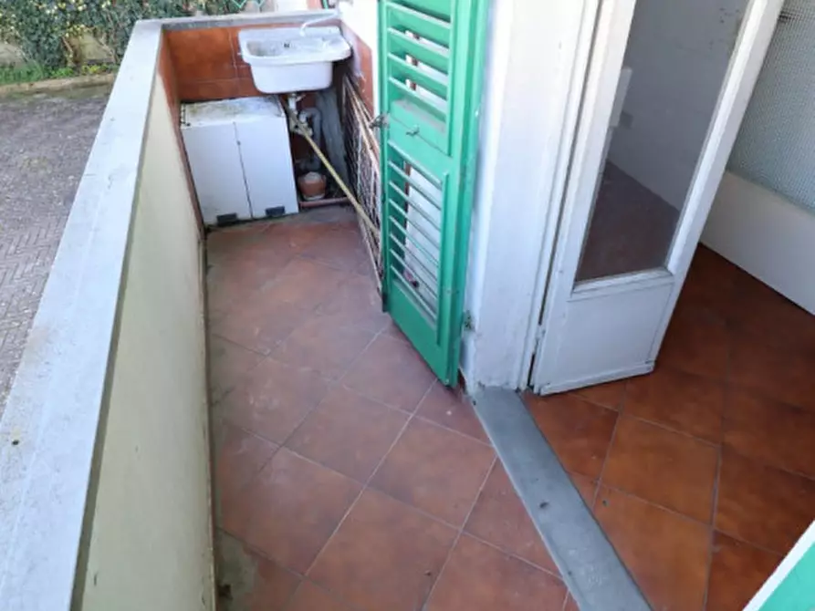 Immagine 14 di Appartamento in vendita  in Viale Armando Diaz a Montevarchi