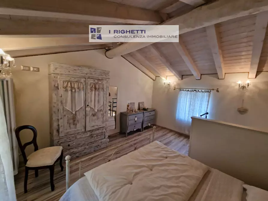 Immagine 5 di Villetta a schiera in vendita  in Loc. La Pozza a Torri Del Benaco