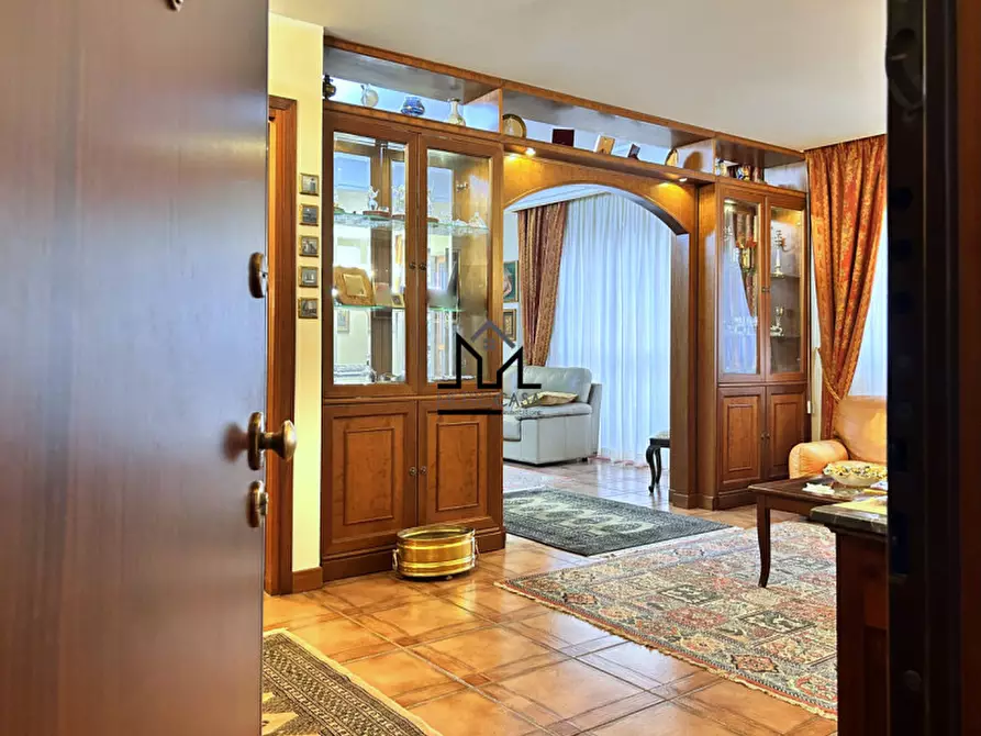 Immagine 4 di Appartamento in vendita  a Palermo