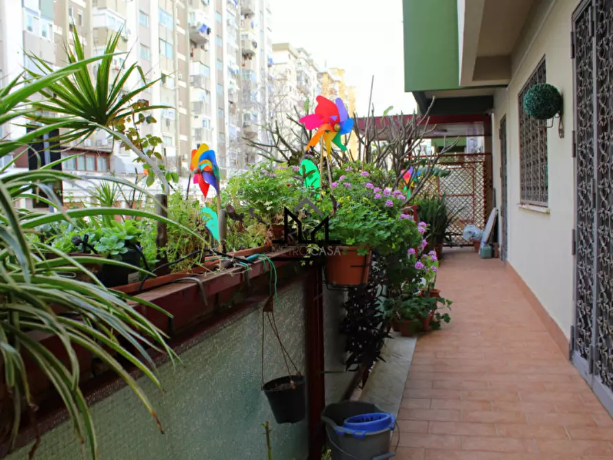 Immagine 17 di Appartamento in vendita  a Palermo