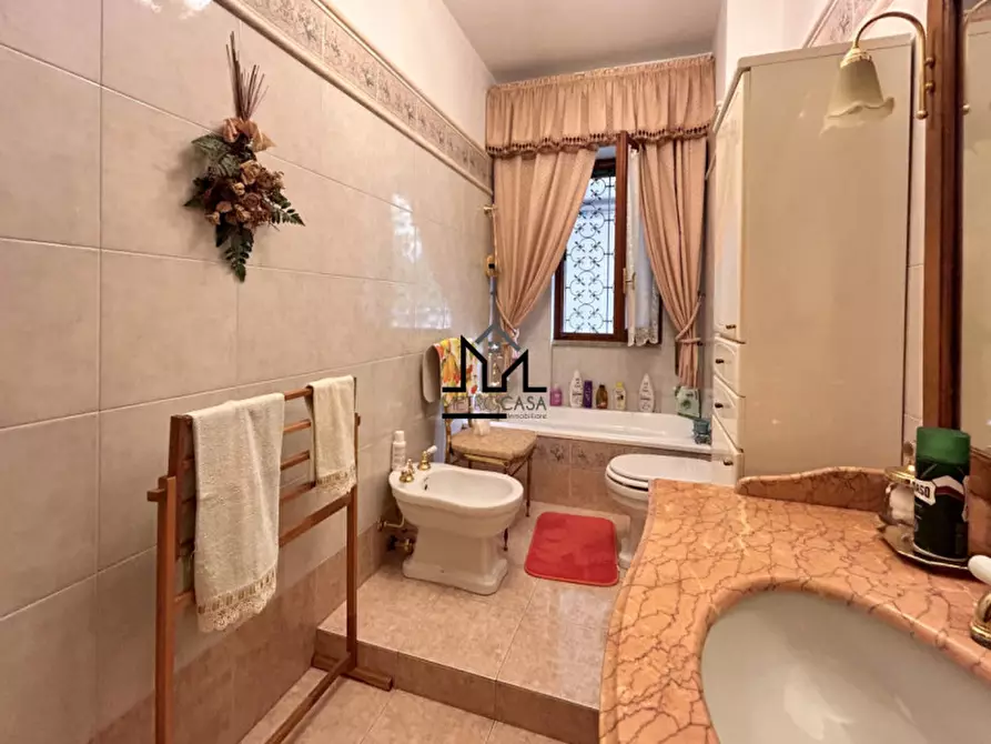 Immagine 38 di Appartamento in vendita  a Palermo