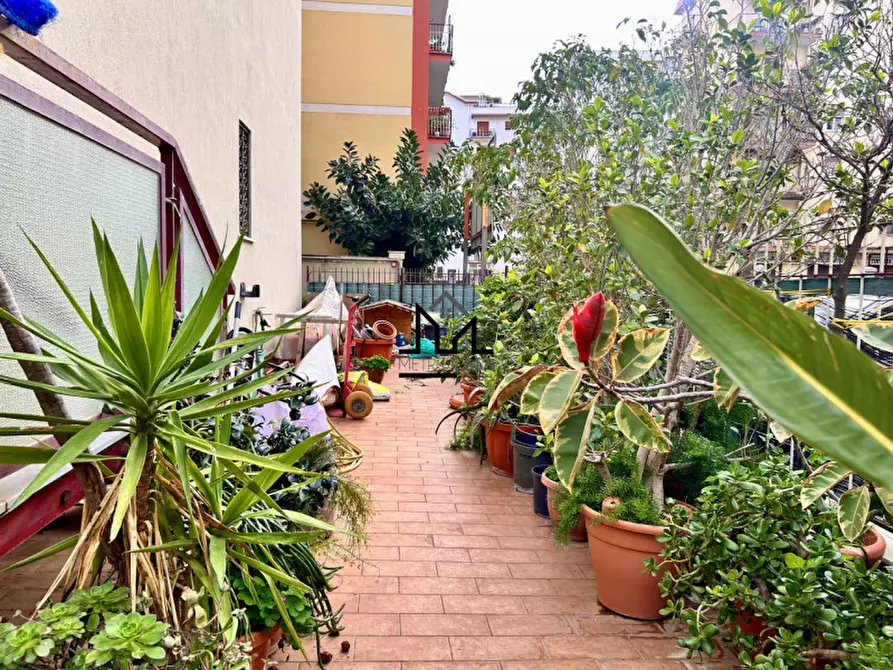 Immagine 48 di Appartamento in vendita  a Palermo