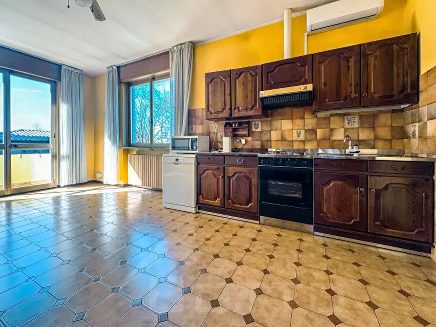 Immagine 8 di Casa bifamiliare in vendita  in via bescapè 26 a Borgomanero