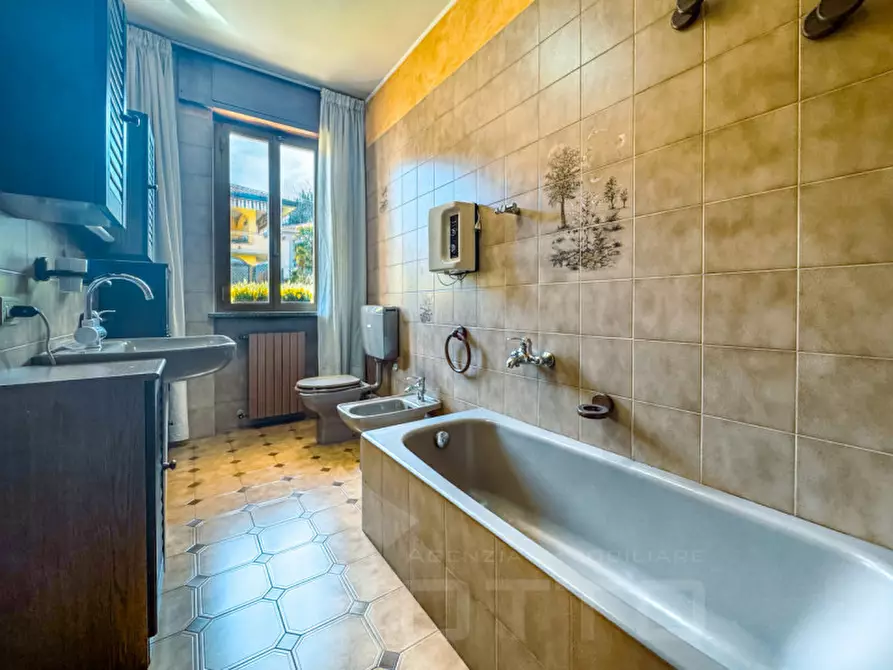 Immagine 19 di Casa bifamiliare in vendita  in via bescapè 26 a Borgomanero