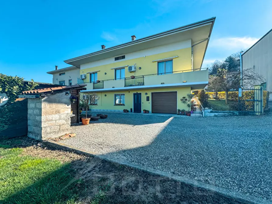 Immagine 33 di Casa bifamiliare in vendita  in via bescapè 26 a Borgomanero