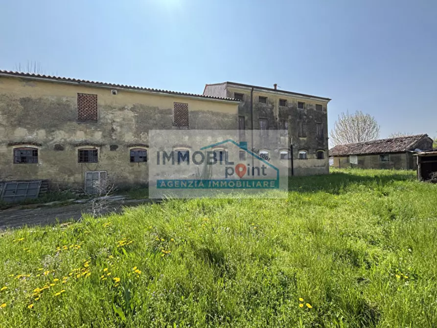Immagine 31 di Rustico / casale in vendita  in Via Euganea Feriole a Selvazzano Dentro