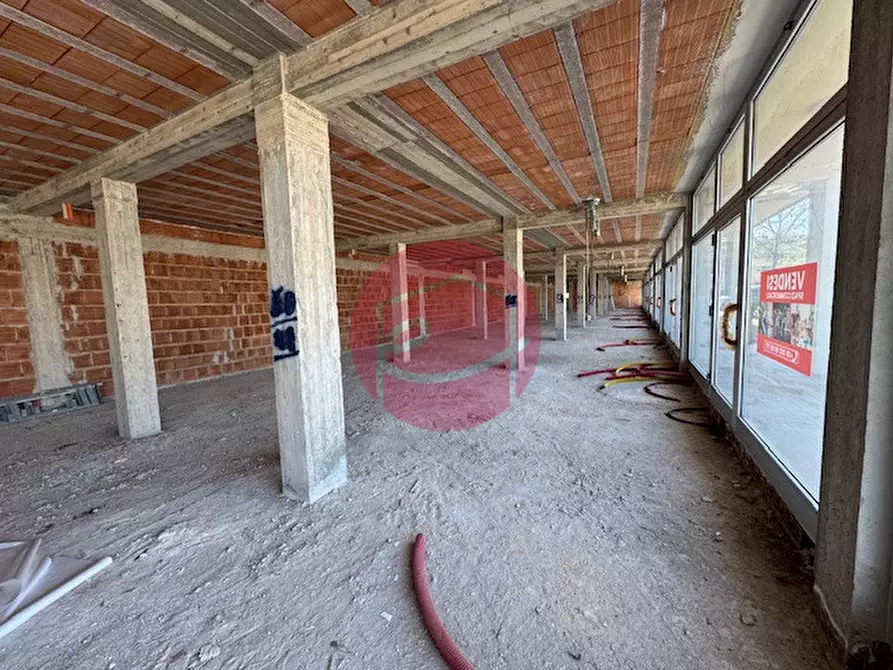 Immagine 6 di Negozio in vendita  a Longiano