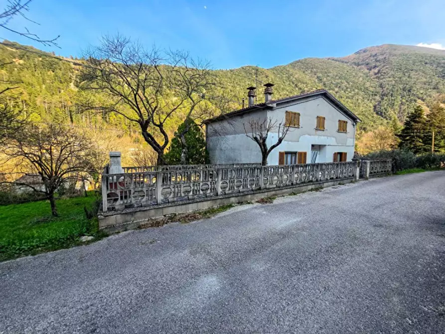 Immagine 2 di Casa indipendente in vendita  in Foci a Cagli