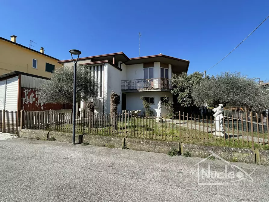 Immagine 3 di Casa indipendente in vendita  a Due Carrare