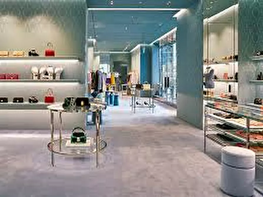 Immagine 6 di Negozio in affitto  a Mestrino