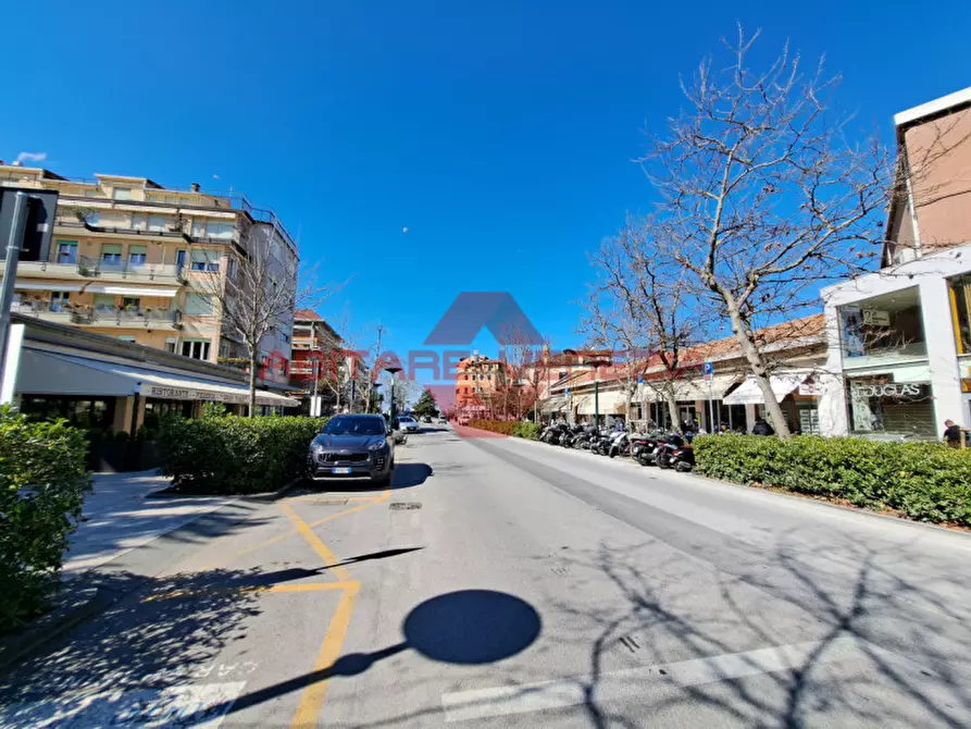 Immagine 3 di Negozio in vendita  in Gran Viale Santa Maria Elisabetta a Venezia