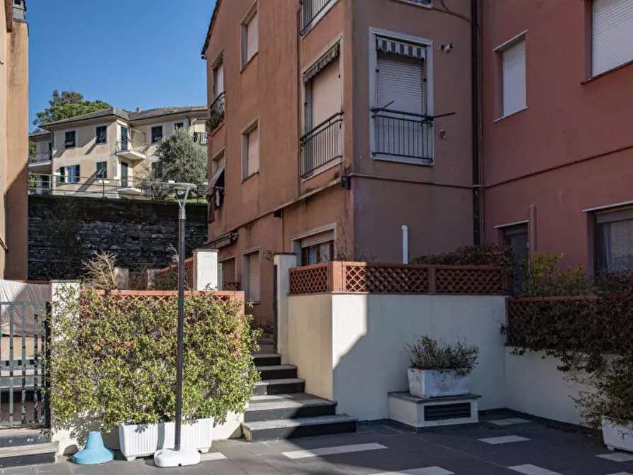 Immagine 3 di Appartamento in vendita  in Via Queirolo 5/2 a Rapallo