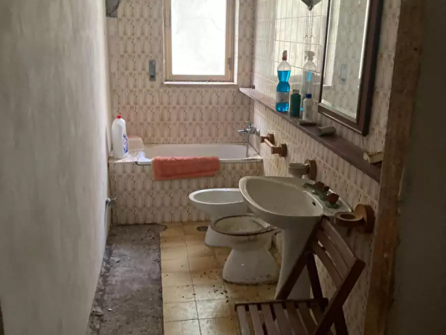 Immagine 35 di Rustico / casale in vendita  in Strada del Trentatré a Capalbio