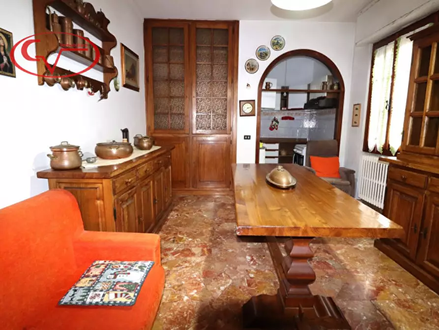 Immagine 17 di Villa in vendita  in via giuseppe giusti a Bucine