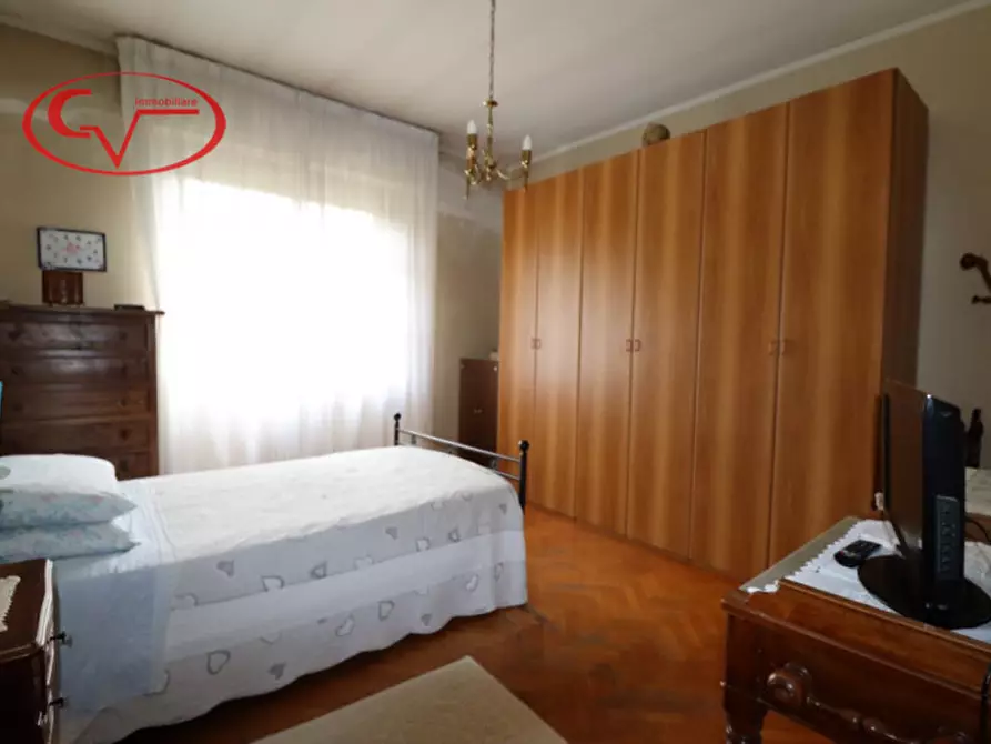 Immagine 23 di Villa in vendita  in via giuseppe giusti a Bucine