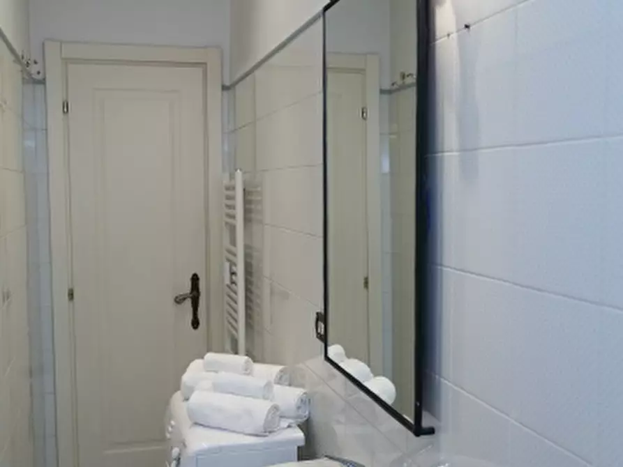 Immagine 10 di Appartamento in vendita  in Via Balme 53 a Torino