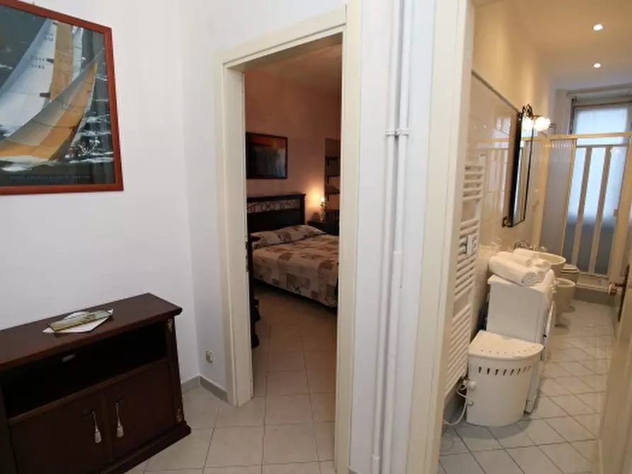Immagine 11 di Appartamento in vendita  in Via Balme 53 a Torino