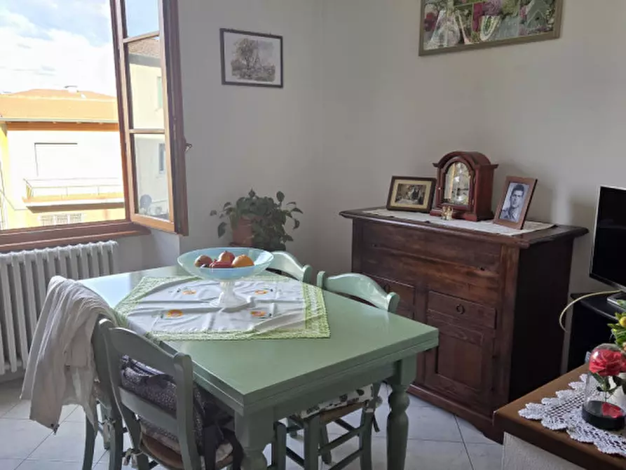 Immagine 4 di Casa bifamiliare in vendita  in Via Castruccio Castracane a Lastra A Signa