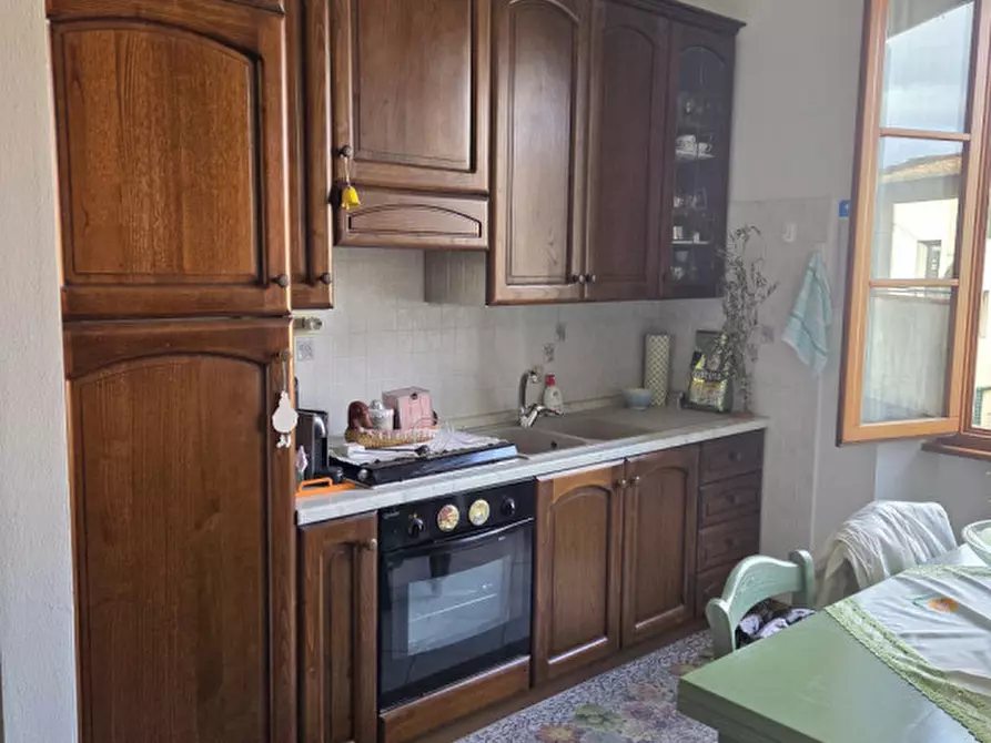 Immagine 5 di Casa bifamiliare in vendita  in Via Castruccio Castracane a Lastra A Signa