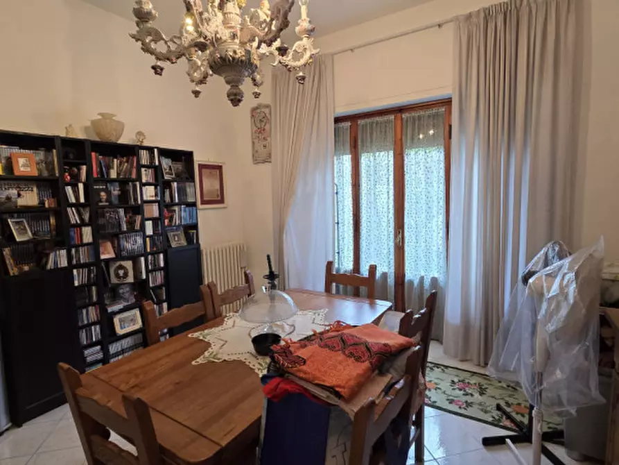 Immagine 13 di Casa bifamiliare in vendita  in Via Castruccio Castracane a Lastra A Signa