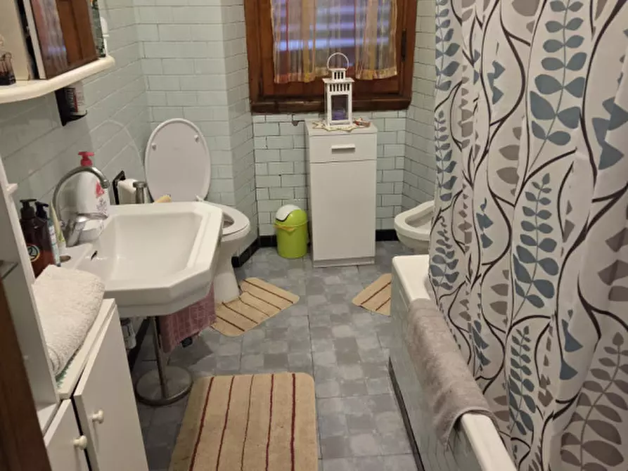 Immagine 27 di Casa bifamiliare in vendita  in Via Castruccio Castracane a Lastra A Signa