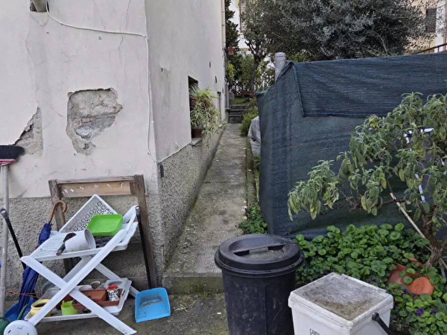 Immagine 46 di Casa bifamiliare in vendita  in Via Castruccio Castracane a Lastra A Signa