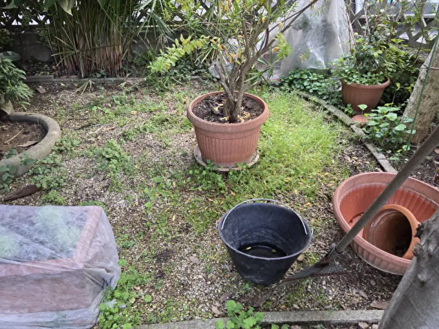 Immagine 49 di Casa bifamiliare in vendita  in Via Castruccio Castracane a Lastra A Signa