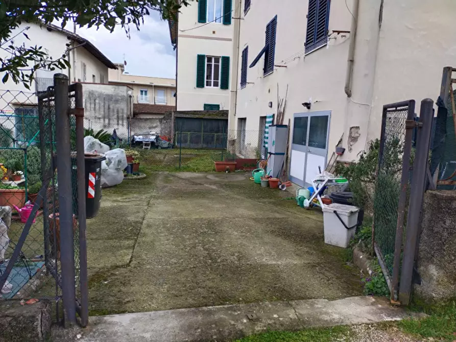Immagine 52 di Casa bifamiliare in vendita  in Via Castruccio Castracane a Lastra A Signa