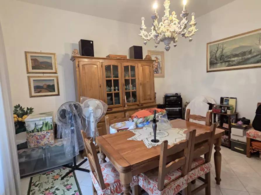 Immagine 57 di Casa bifamiliare in vendita  in Via Castruccio Castracane a Lastra A Signa