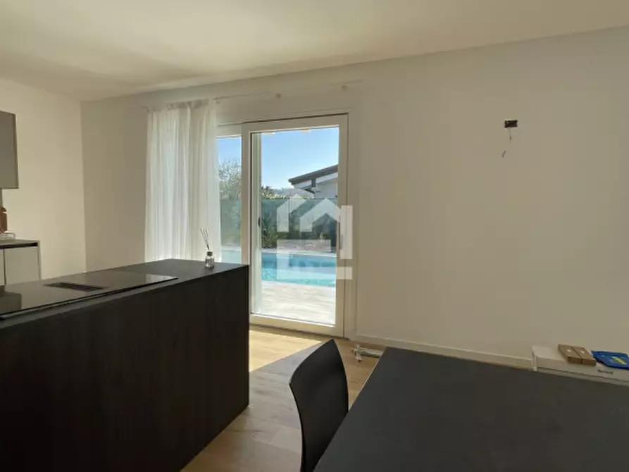 Immagine 10 di Villa in vendita  in corso europa a Manerba Del Garda