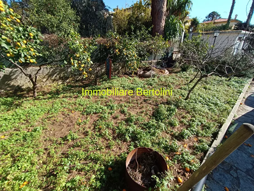 Immagine 7 di Casa bifamiliare in vendita  in VIA ROMANA a Bordighera