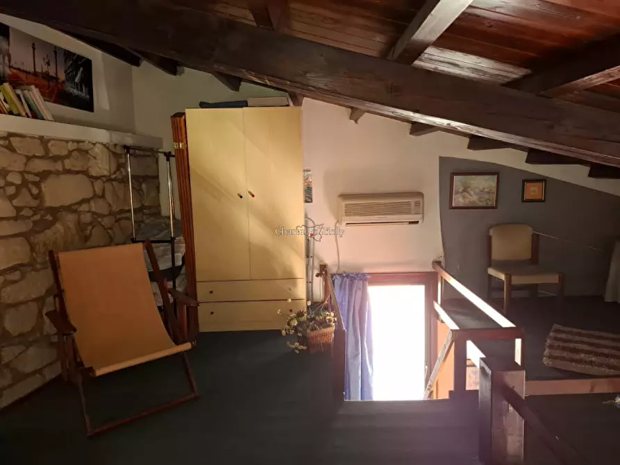 Immagine 17 di Appartamento in vendita  a Ragusa