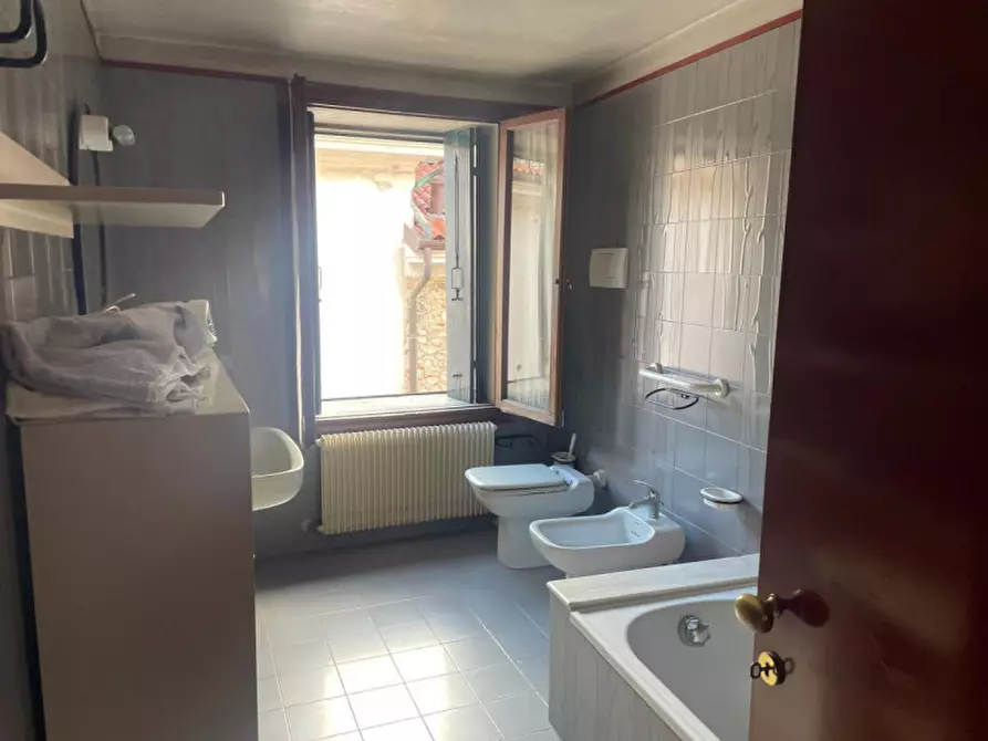 Immagine 10 di Appartamento in vendita  in Via Mastini,6 a Valdagno