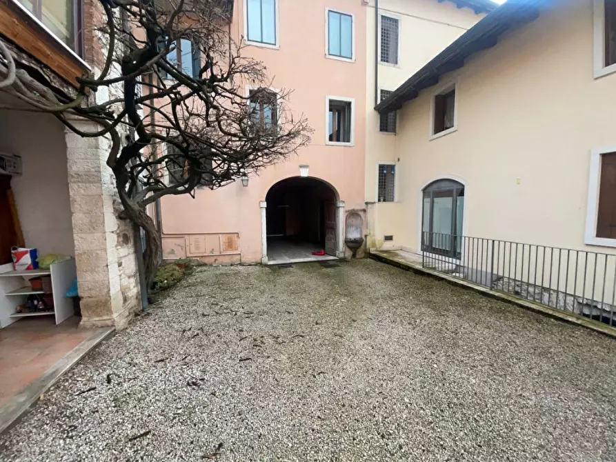 Immagine 19 di Appartamento in vendita  in Via Mastini,6 a Valdagno
