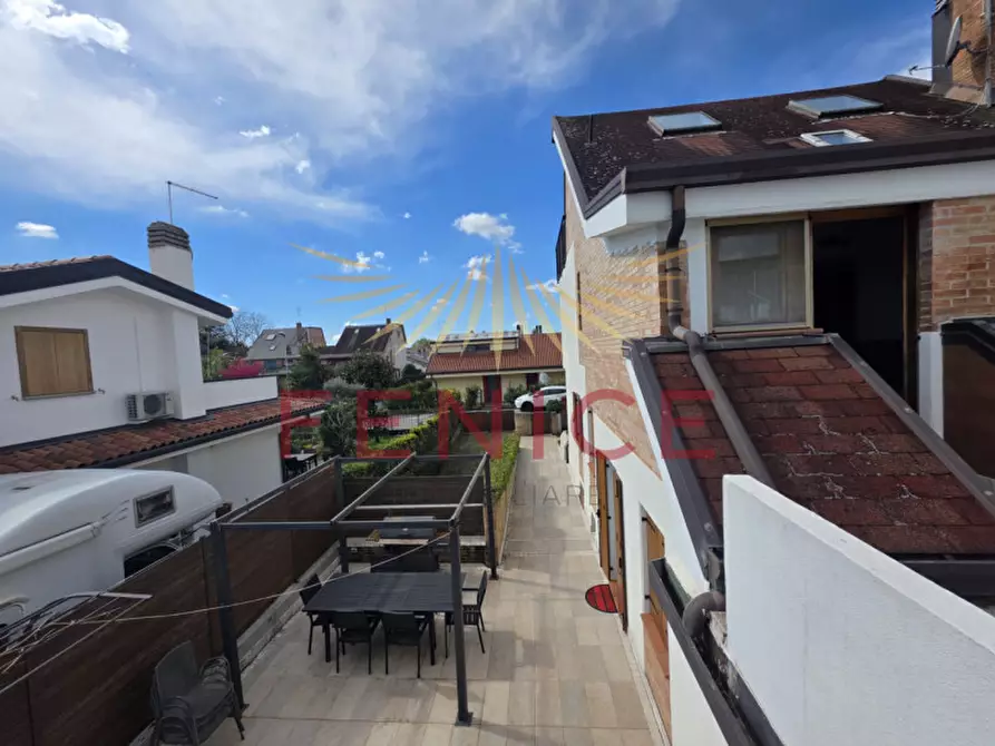 Immagine 11 di Casa indipendente in vendita  in via monte solder a Montebelluna