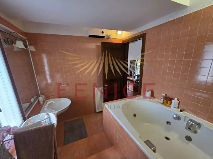 Immagine 38 di Casa indipendente in vendita  in via monte solder a Montebelluna