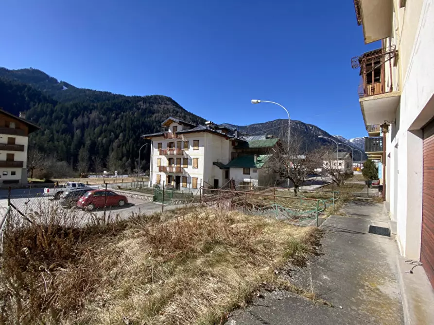 Immagine 5 di Casa indipendente in vendita  in Piazza Regina Pacis,1 a Auronzo Di Cadore