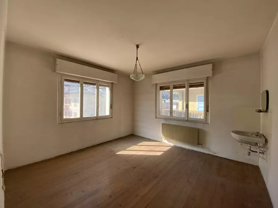 Immagine 6 di Casa indipendente in vendita  in Piazza Regina Pacis,1 a Auronzo Di Cadore