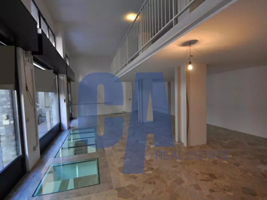 Immagine 1 di Attività commerciale in affitto  in VIA TORINO a Milano