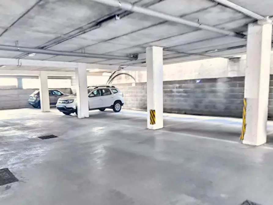 Immagine 3 di Appartamento in vendita  in Via Vittorio De Sica, N. 5-7 a Fiumicino